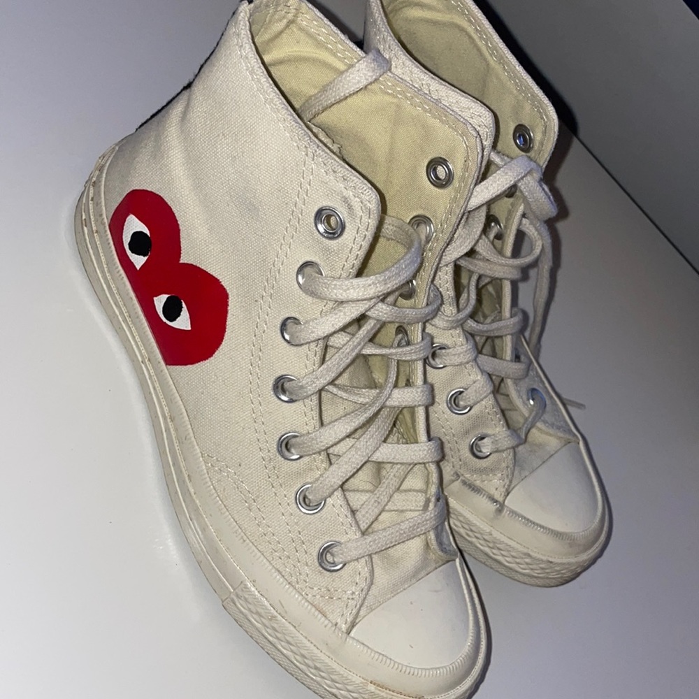✨ CDG PLAY CONVERSE - SIZE 4M/6W ✨